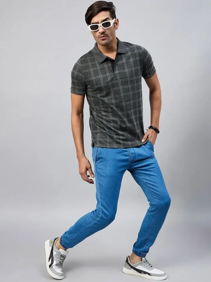Mid-Rise Jeans