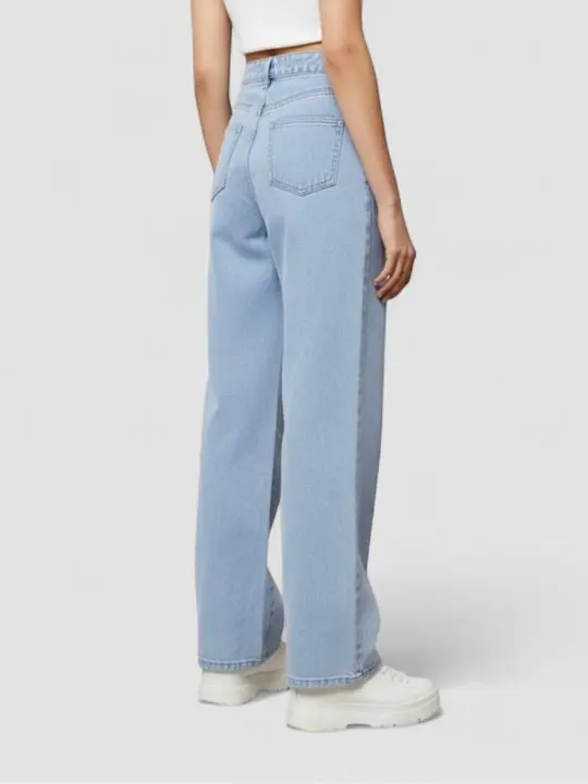 Wide-Leg High-Rise Jeans