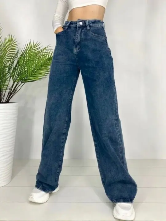 Straight High-Rise Jeans