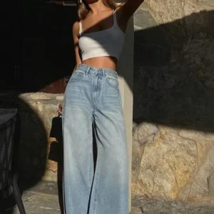 Wide-Leg High-Rise Jeans