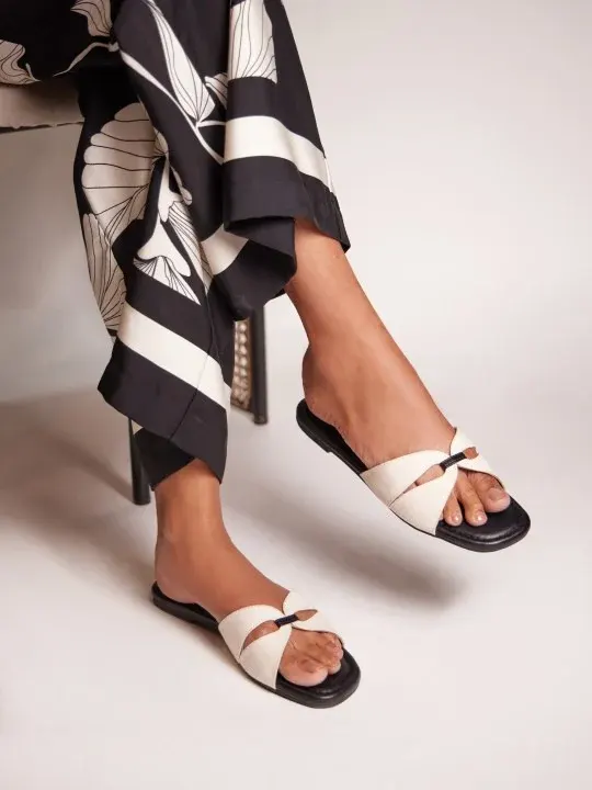 Black Flats
