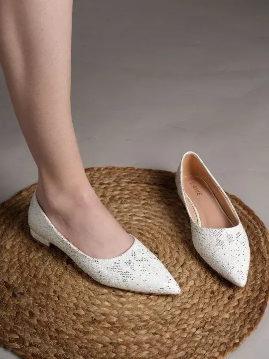 Textured Flats