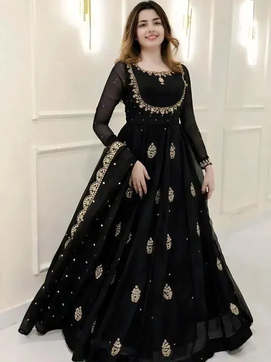 Embroidered Kurtas & Suits