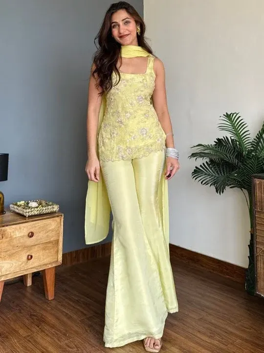 Embroidered Kurtas & Suits
