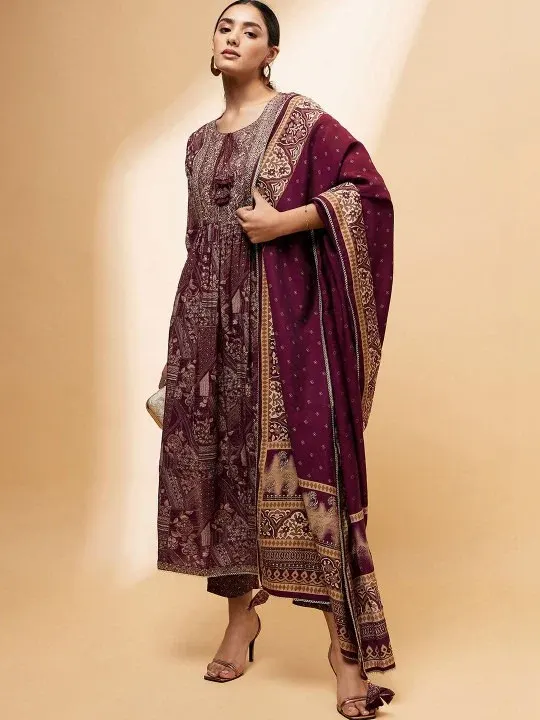 Printed Kurtas & Suits